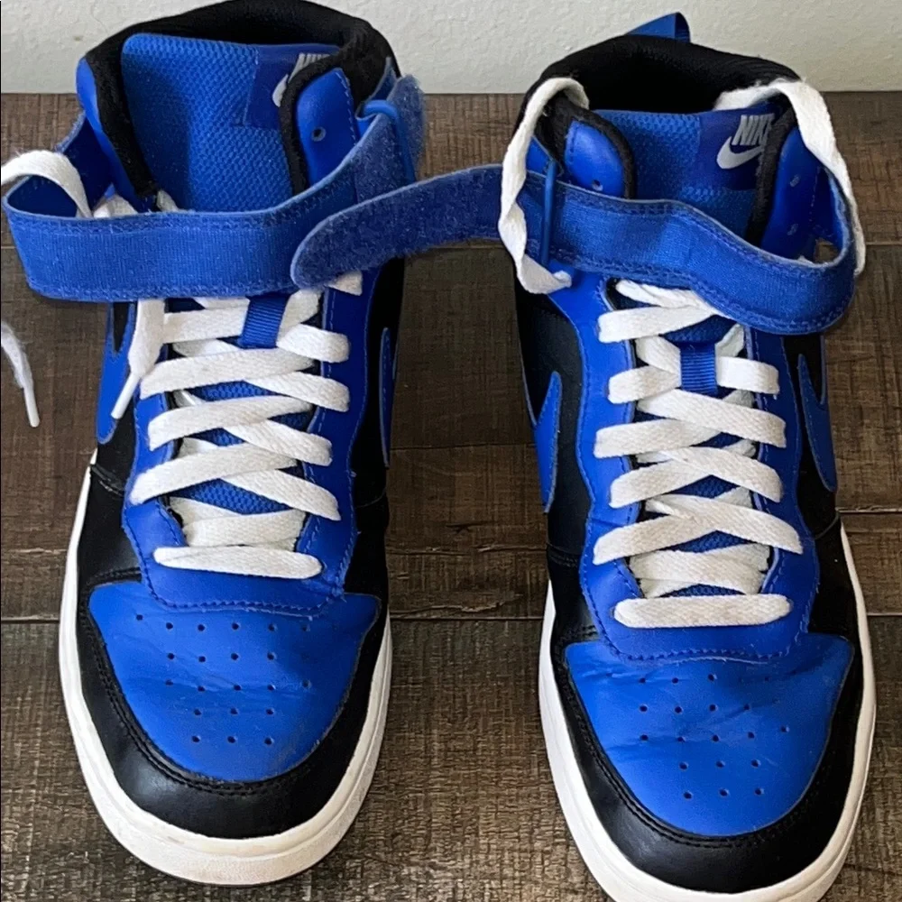 Nike Kids Black and Blue Sneakers - Picture 7 of 7